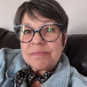 Meet your Posher, Linda